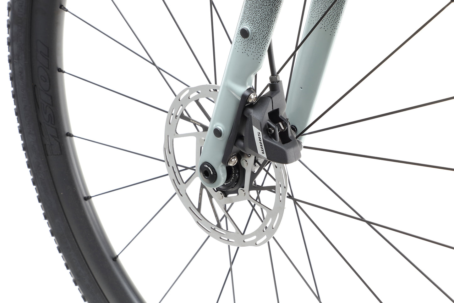Haro Bikes Buzzard Carbon 2 - Semi-Gloss Slate Blue Black Fade / White