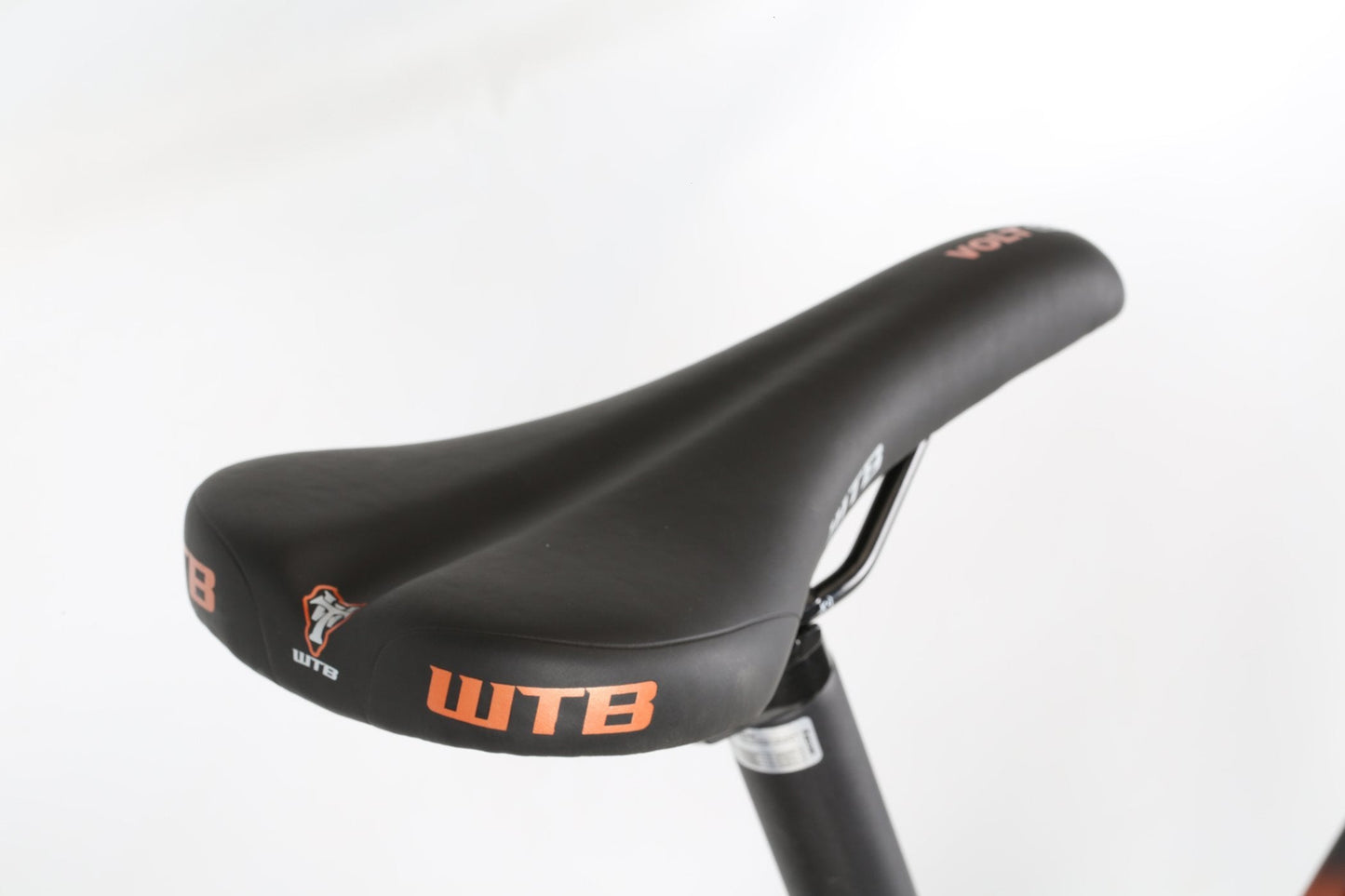 Haro Bikes Shift R5 Black / Copper Fade