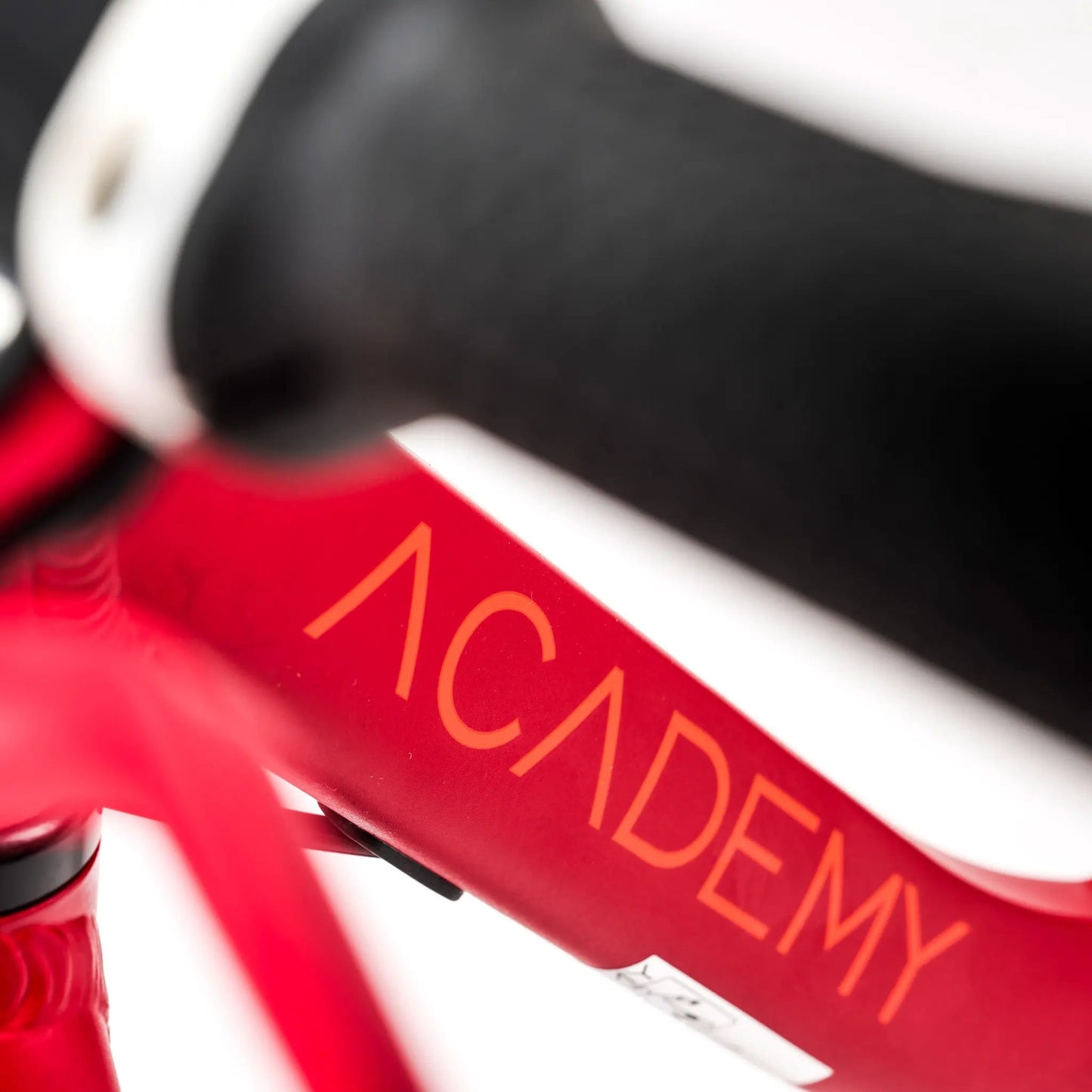 ACADEMY Grade 1 12" Red (2025)
