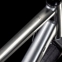 Cube Hyde ONE graphite´n´black (2025)