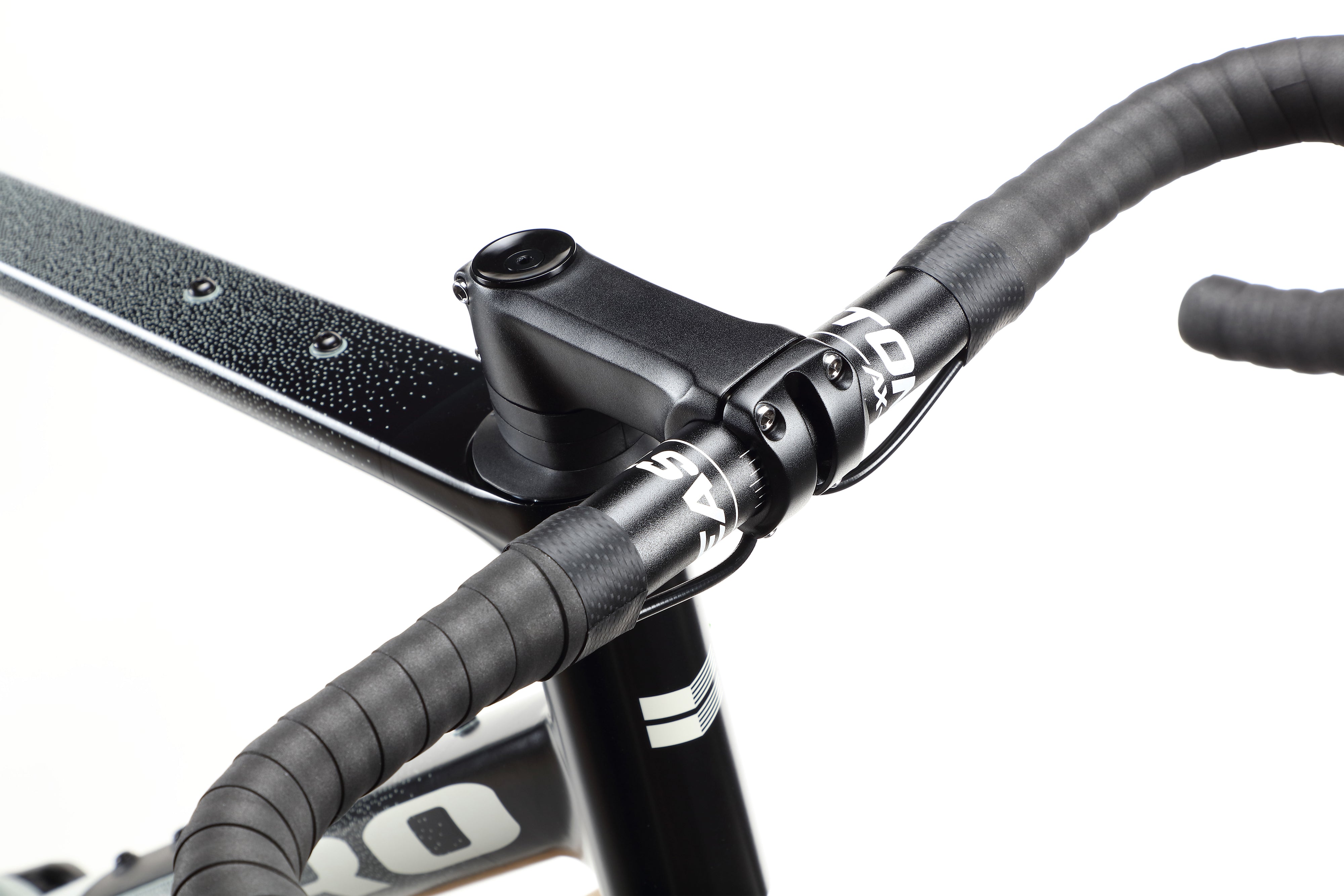 Haro Bikes Buzzard Carbon 2 - Semi-Gloss Slate Blue Black Fade / White