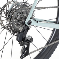 Haro Bikes Buzzard Carbon 2 - Semi-Gloss Slate Blue Black Fade / White