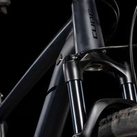 Cube Attention SLX blackmetal´n´black (2025)