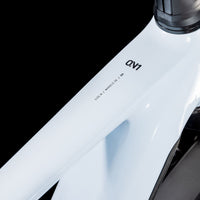 Cube Kathmandu Hybrid One 800 Polarwhitenblack 2025
